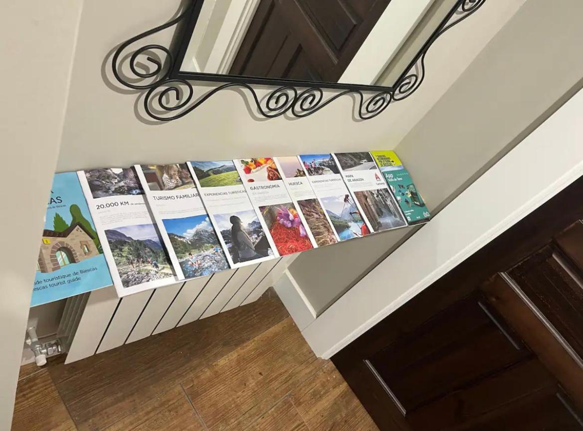 Biescas Suites Luaran gambar